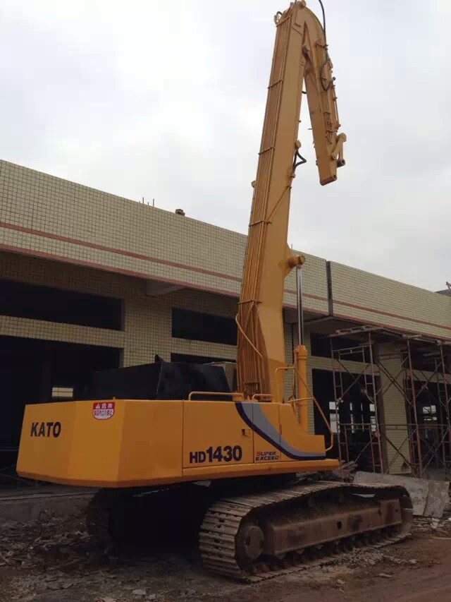 挖掘機(jī)打樁臂.jpeg 挖掘機(jī)打樁臂.jpeg